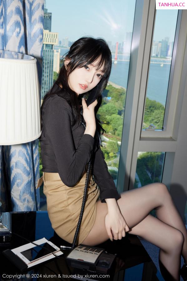 玥儿玥  [XiuRen]高清写真图 2024.10.18 No.9309 玥儿玥er 短裙黑丝第34张图片